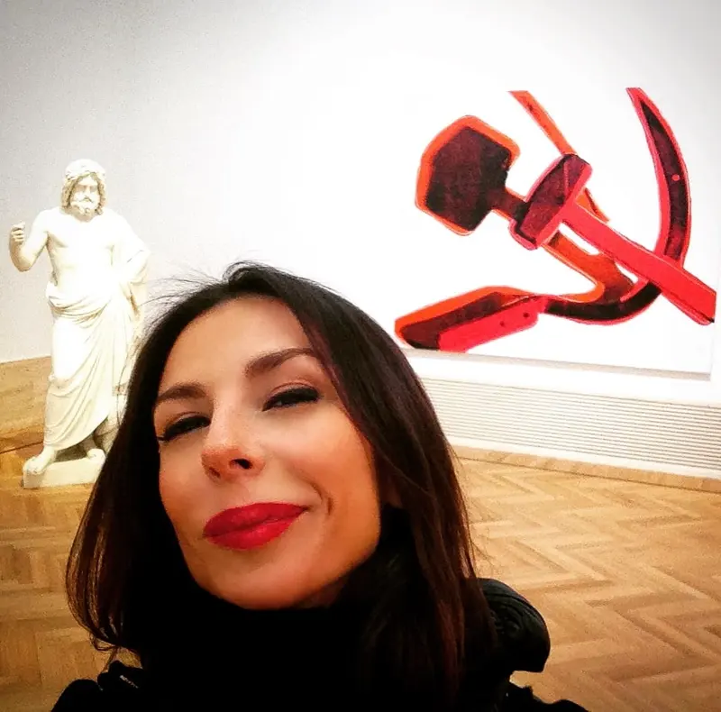 Pietro Galli, Giove vs. Warhol, Hammer and Sickle — #SelfieadArte di Clelia Patella