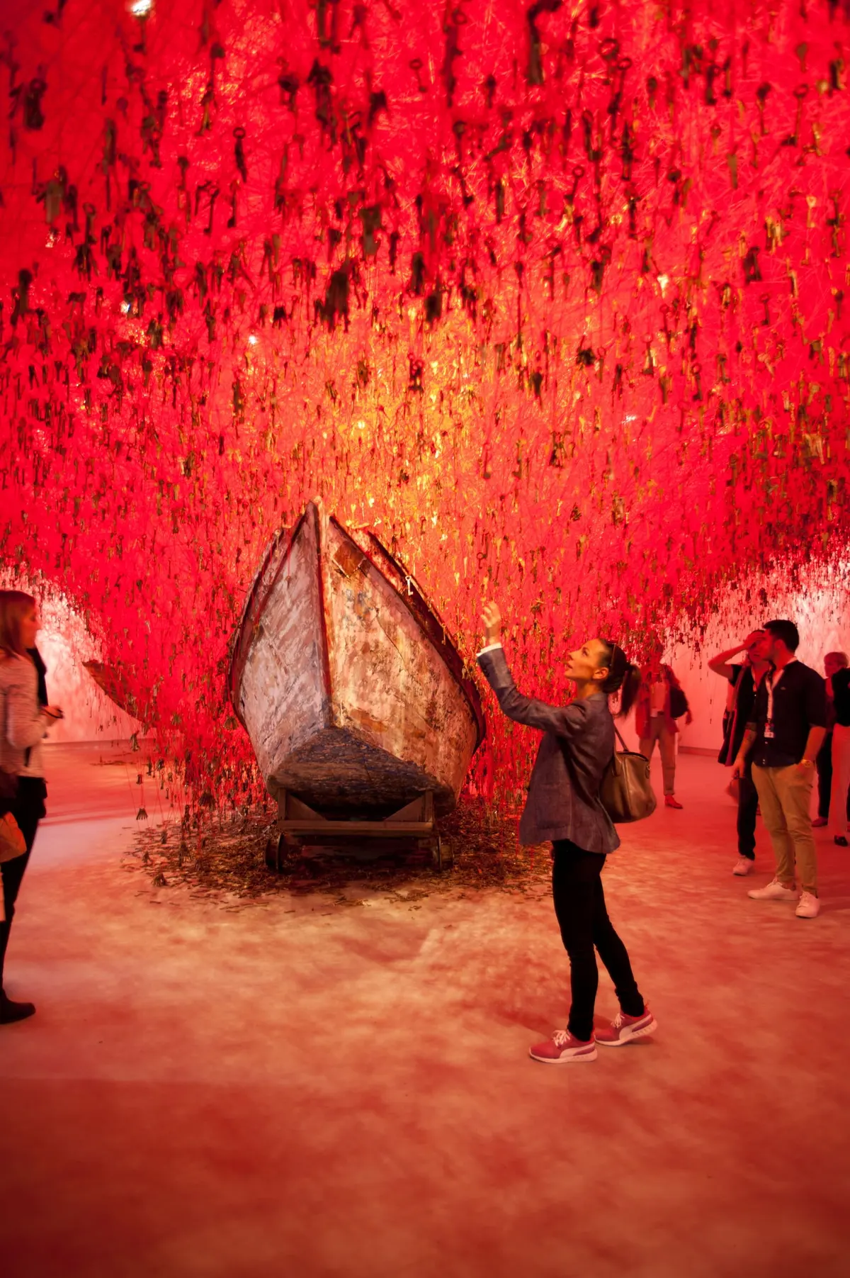 Chiharu Shiota, The key in the hand — #SelfieadArte di Clelia Patella
