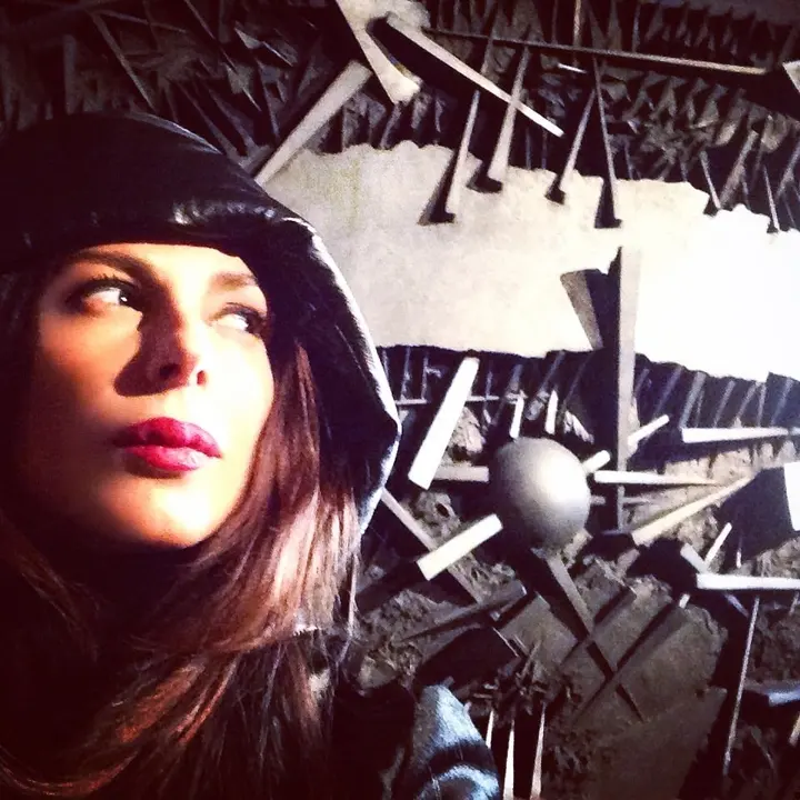 A. Pomodoro, Le Battaglie — #SelfieadArte di Clelia Patella