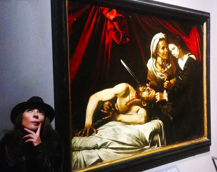 Caravaggio, Giuditta che decapita Oloferne — #SelfieadArte di Clelia Patella