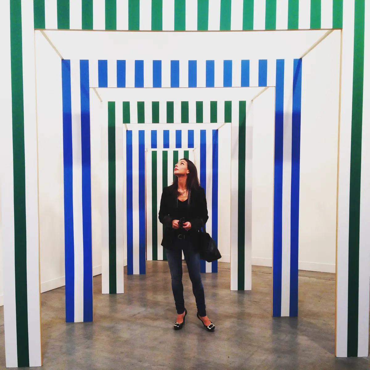 Daniel Buren, Le Carrè Eclatè — #SelfieadArte di Clelia Patella