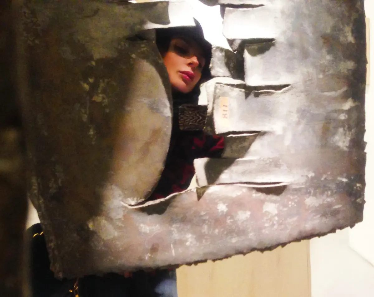 Aldo Calò, Piastra — #SelfieadArte di Clelia Patella