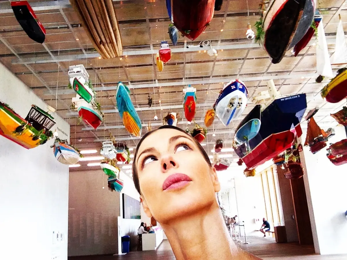 Hew Locke - For Those in Peril on the Sea 2011 — #SelfieadArte di Clelia Patella