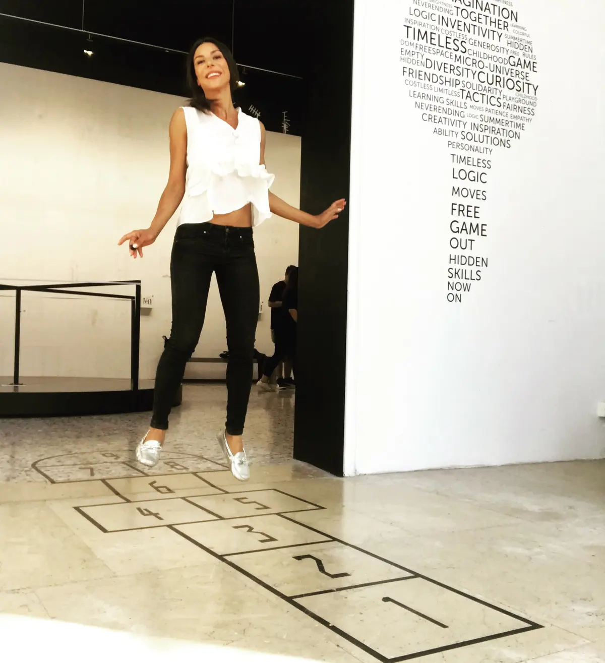 Mnemonics - Romania Pavilion — #SelfieadArte di Clelia Patella
