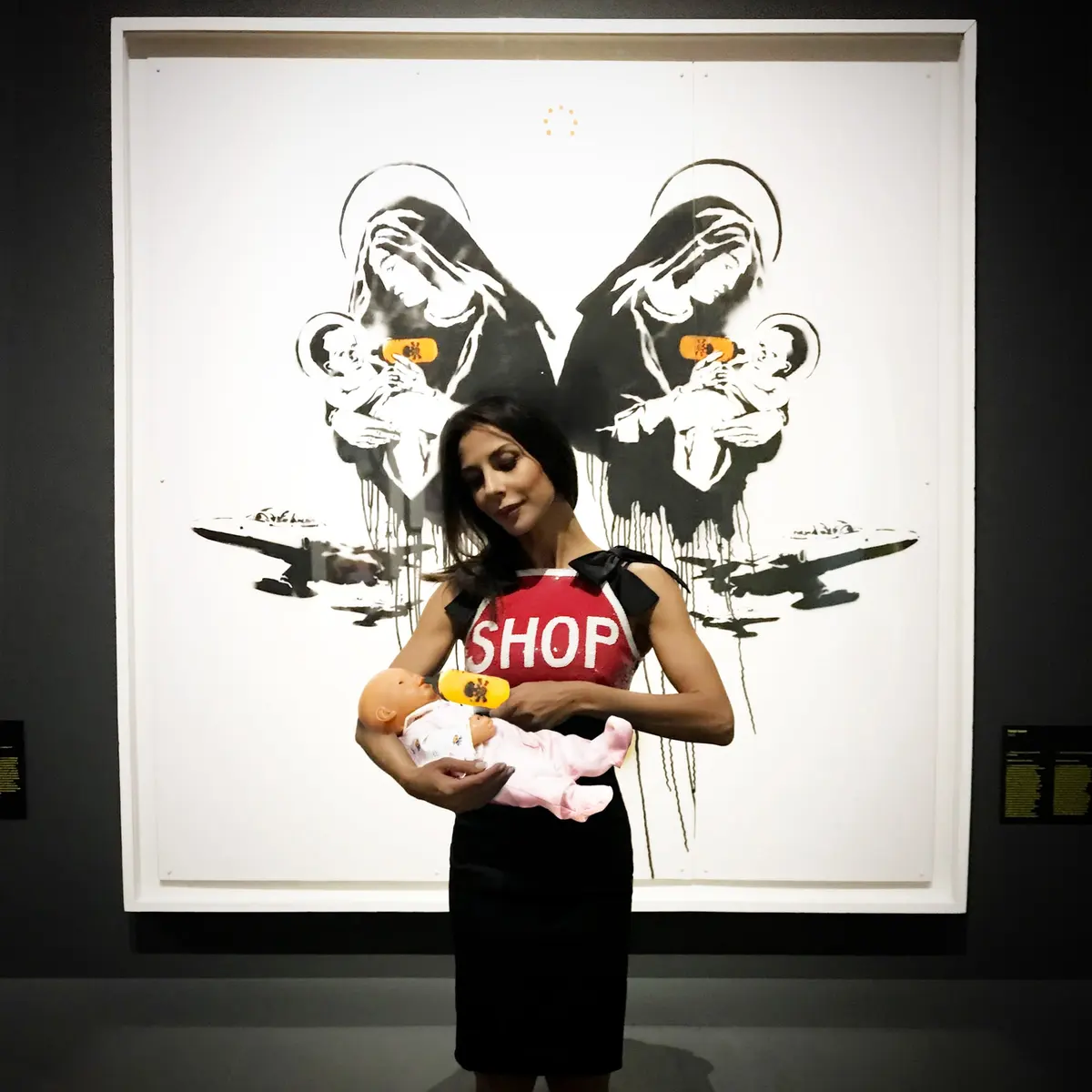 Banksy - Toxic Mary, 2003 — #SelfieadArte di Clelia Patella