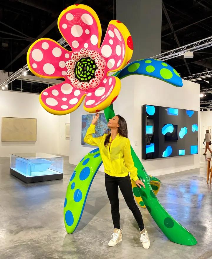 Yayoi Kusama - Flowers that speak all about my heart given to the sky, 2018 — #SelfieadArte di Clelia Patella